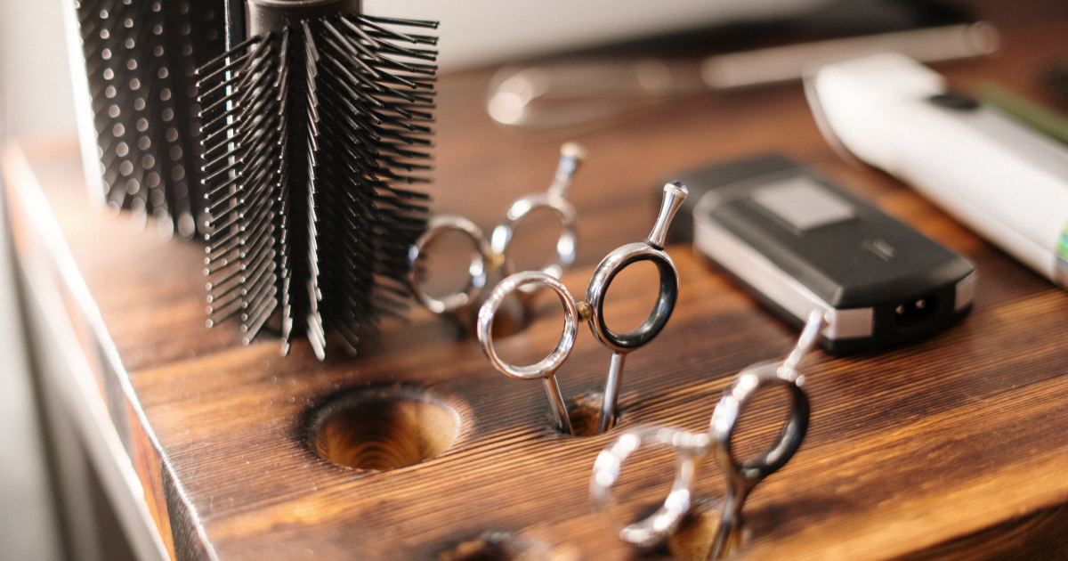 How to Choose the Best Hair Salon in St. Petersburg, FL for Healthy, Beautiful Hair