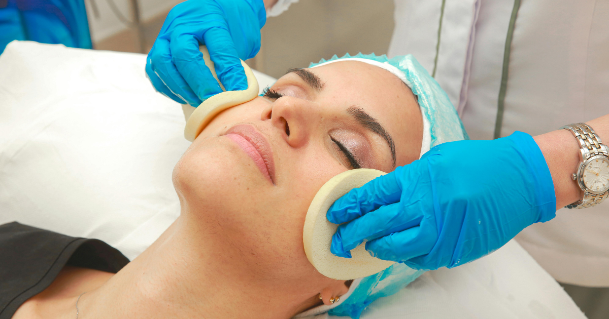 Glow Facial Bar
